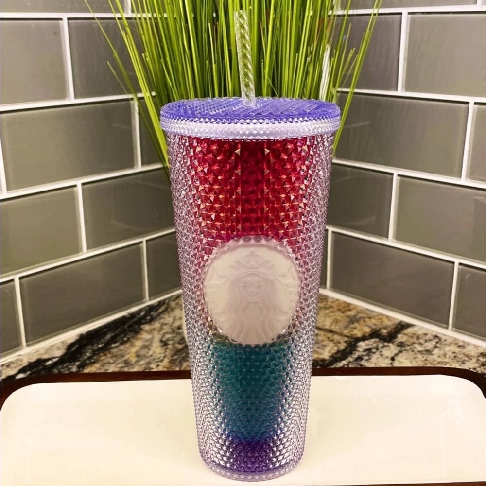 NWT Limited Ed. 2020 Starbucks Venti Studded Rainbow Ombré Pride Cup